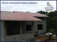 /album/galeria-de-fotos-pagina-inicial/sonho-meu-64-colocando-calhas-aluminio-06-12-13-jpg/